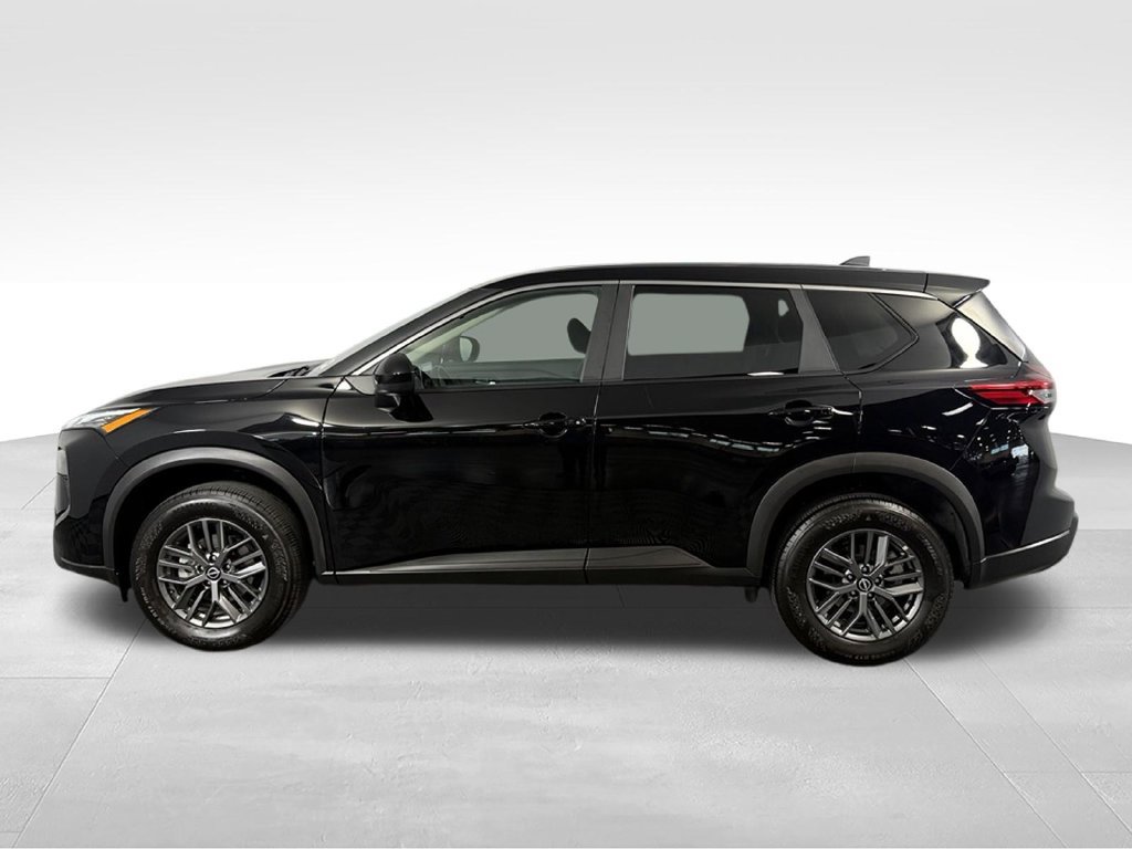 Used 2026 Nissan Rogue SV FWD image 9