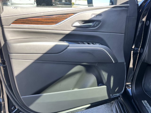 Certified 2024 Cadillac Escalade Premium Luxury w/ LPO, Floor Liner Package AWD/4WD image 16