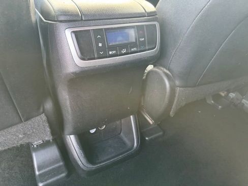 Used 2014 Toyota Highlander Plus image 8