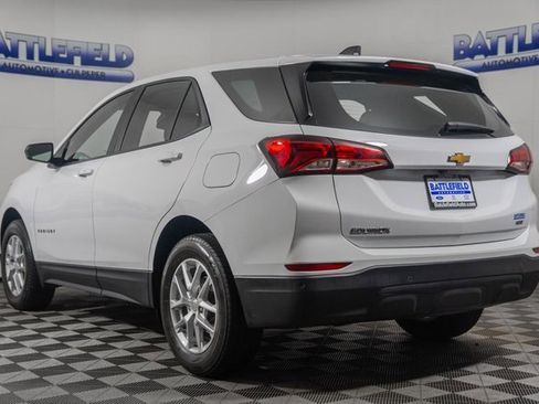 Used 2024 Chevrolet Equinox LS w/ Driver Confidence II Package image 4