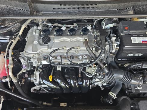 Used 2022 Toyota Corolla L FWD image 30