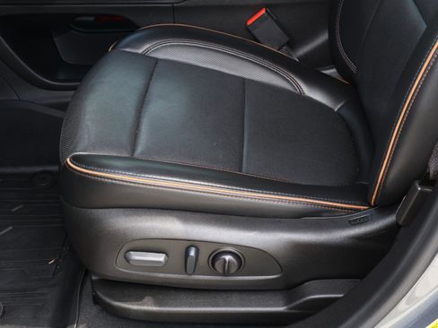 Used 2022 GMC Acadia AT4 w/ LPO, Floor Liner Package AWD/4WD image 17
