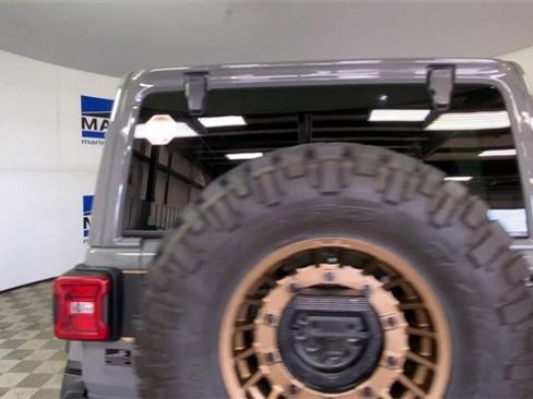 Used 2021 Jeep Wrangler Unlimited Rubicon w/ Xtreme Recon 35" Tire Package image 9