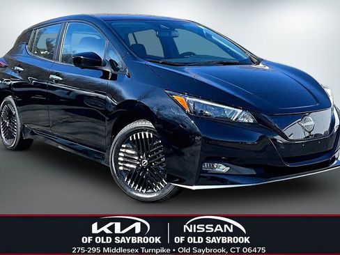 Certified 2023 Nissan Leaf SV Plus image 3