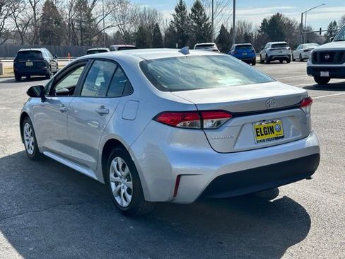 Used 2025 Toyota Corolla LE FWD image 4