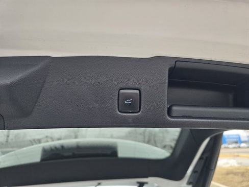 Used 2023 Ford Escape SE image 14