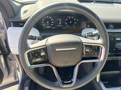 Used 2025 Land Rover Discovery Sport Dynamic SE AWD/4WD image 22