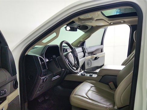 Used 2021 Ford Expedition Limited image 28