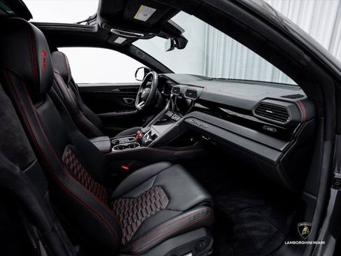 Used 2023 Lamborghini Urus S AWD/4WD image 38