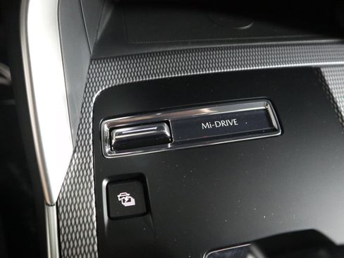 New 2025 MAZDA CX-90 Plug-In Hybrid w/Premium Sport image 31