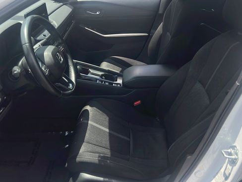 Used 2023 Honda Accord Sport image 5