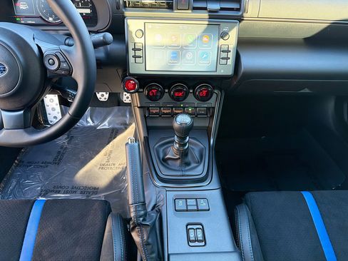 Used 2025 Subaru BRZ tS image 18