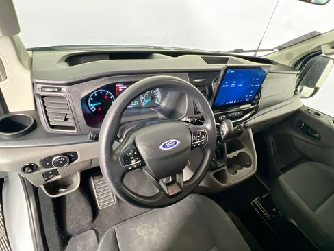 Used 2023 Ford Transit 350 XLT image 29