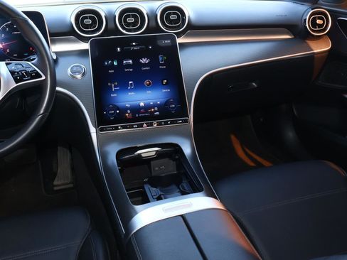 Used 2024 Mercedes-Benz C 300 4MATIC Sedan image 11