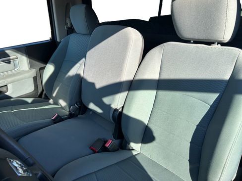 Used 2015 RAM 1500 Express image 23