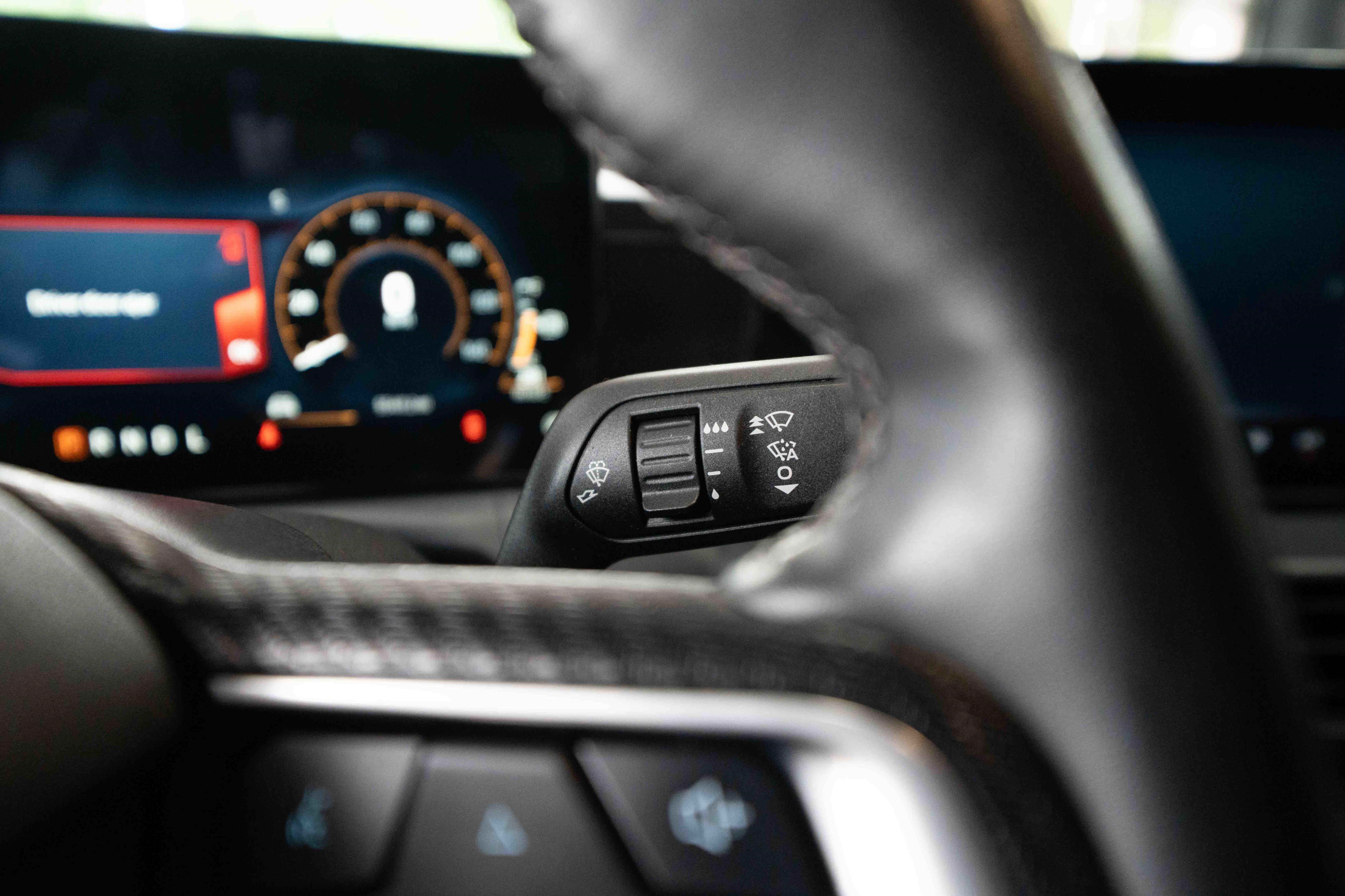 Used 2024 Ford Mustang Convertible RWD image 14