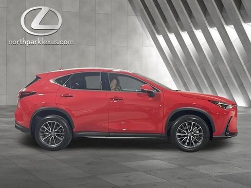 Certified 2025 Lexus NX 350h AWD w/ Accessory Package (2T) image 4