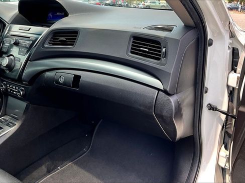 Used 2014 Acura ILX FWD image 16