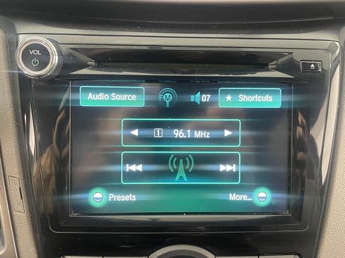 Used 2016 Honda Odyssey SE image 18