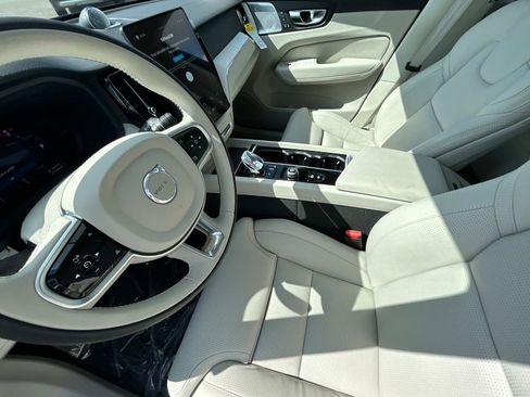 New 2026 Volvo XC60 T8 Ultra AWD/4WD image 10