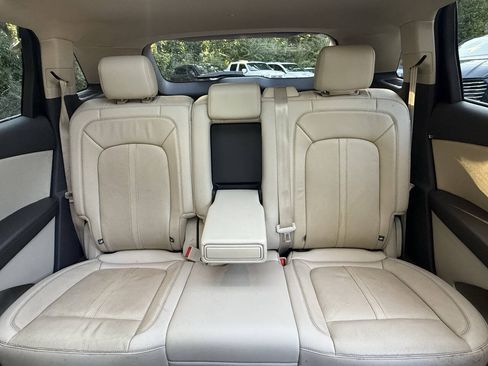 Used 2018 Lincoln MKX Reserve w/ Driver Assistance Package FWD image 38