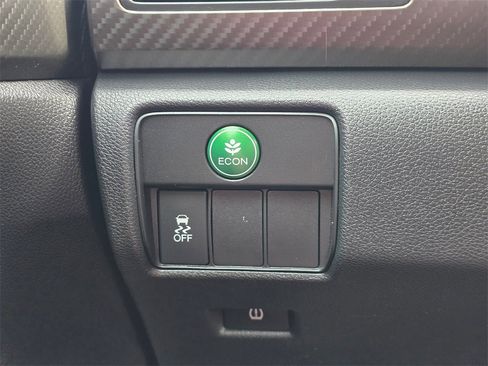 Used 2017 Honda Accord Sport Special Edition image 17