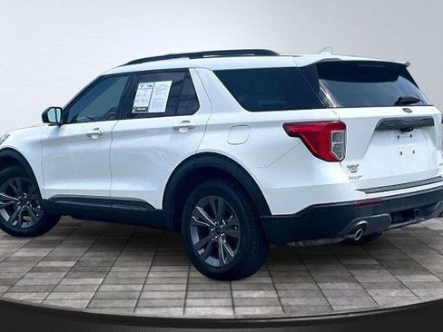 Certified 2023 Ford Explorer XLT w/ Equipment Group 202A AWD/4WD image 2
