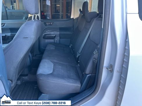 Used 2023 Ford Maverick XL image 12