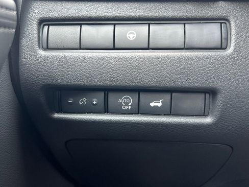 New 2026 Nissan Rogue SV FWD image 25
