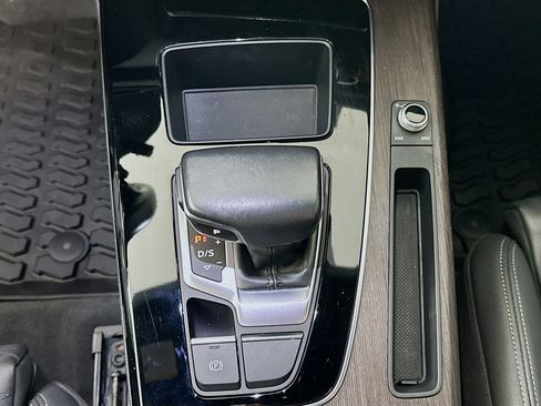 Used 2021 Audi Q5 2.0T Premium w/ Convenience Package image 23