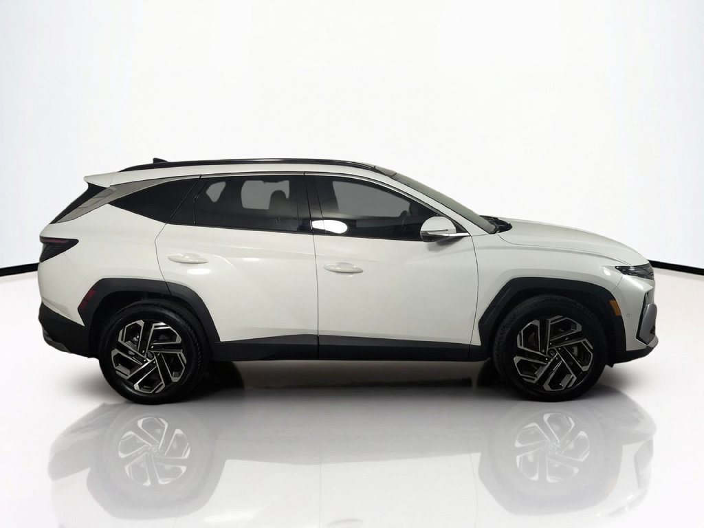 Used 2025 Hyundai Tucson Limited AWD/4WD image 5
