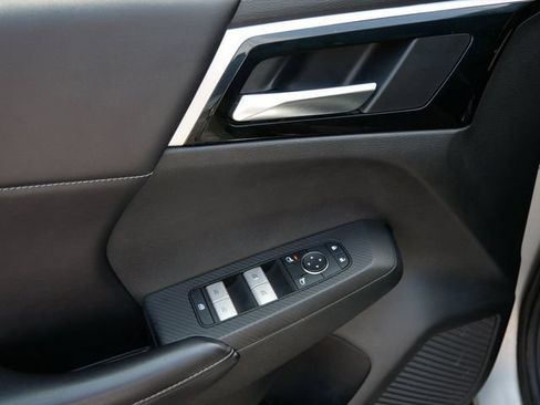 Used 2022 Mitsubishi Outlander SE AWD/4WD image 12