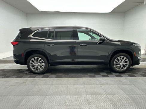 Certified 2026 Buick Enclave Preferred AWD/4WD image 8