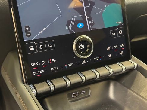 New 2026 GMC Terrain AT4 w/ LPO, Floor Liner Package image 37