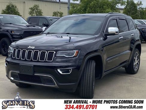 Used 2019 Jeep Grand Cherokee Limited AWD/4WD image 3