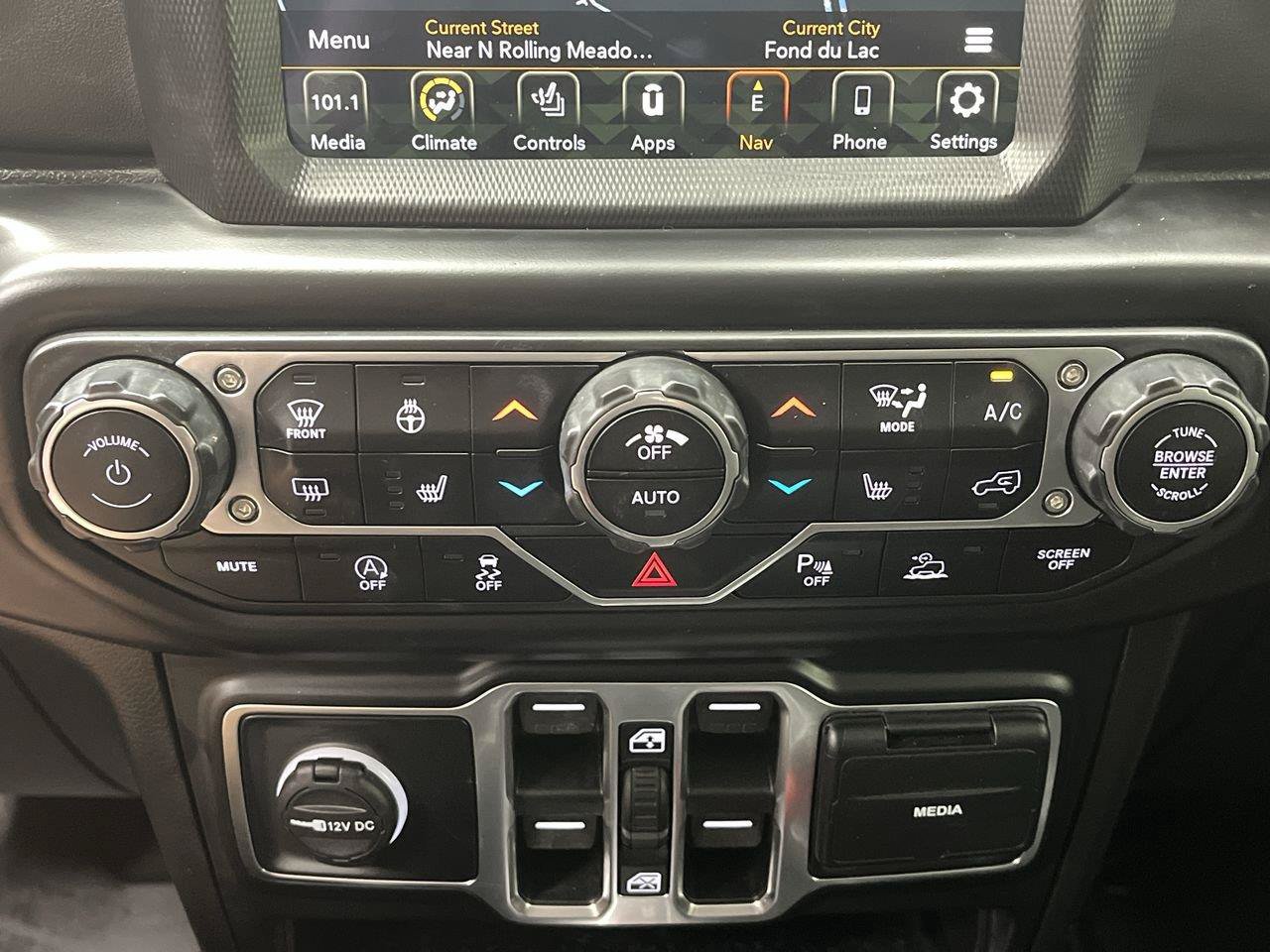 Used 2022 Jeep Gladiator Overland AWD/4WD image 25