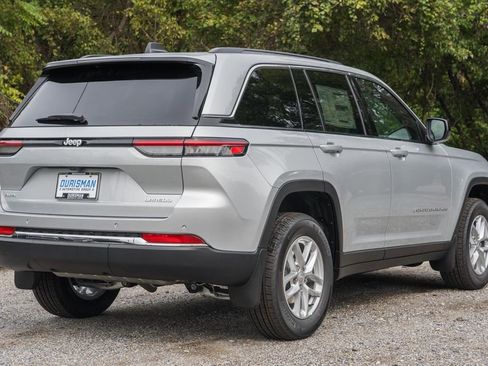 New 2025 Jeep Grand Cherokee Laredo X w/ Luxury Tech Group I image 4