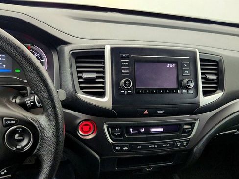 Used 2017 Honda Ridgeline RT image 16