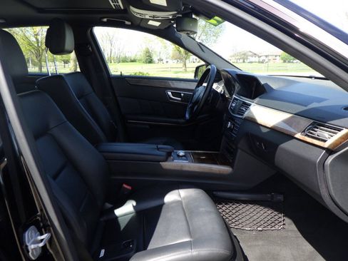 Used 2011 Mercedes-Benz E 350 4MATIC Sedan image 16
