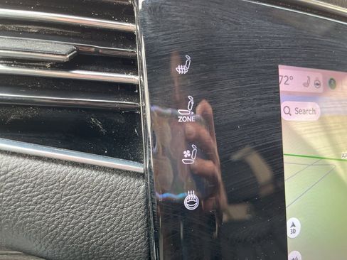 Used 2024 Jeep Wagoneer Series II w/ Flexible Seating Group image 32