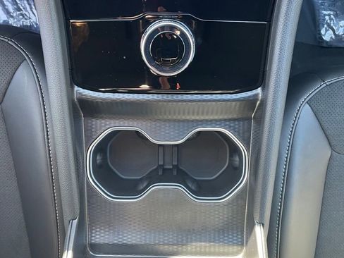 New 2025 Jeep Grand Cherokee L Altitude RWD image 17