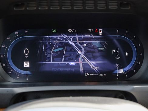 Used 2025 Volvo XC90 B6 Ultra image 25