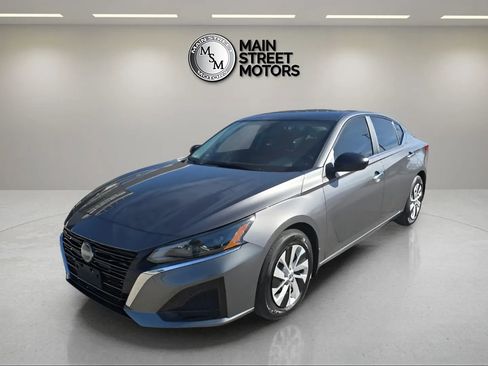 Used 2025 Nissan Altima 2.5 S image 1