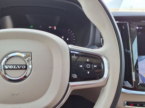Certified 2023 Volvo S60 B5 Plus FWD image 28