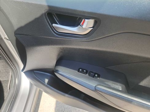 Used 2021 Hyundai Accent SEL FWD image 23