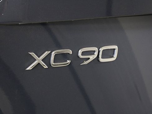 New 2026 Volvo XC90 T8 Ultra w/ Protection Package AWD/4WD image 16