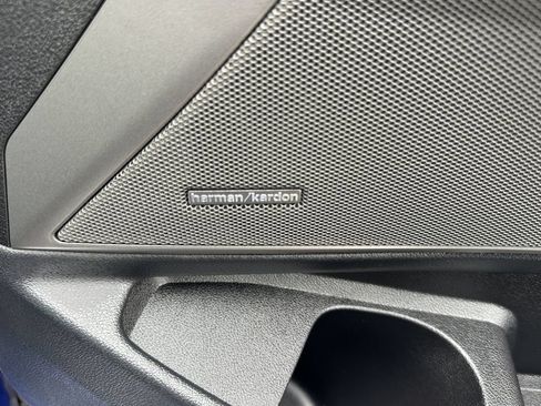 Used 2025 BMW M340i RWD image 19