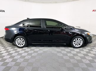 Used 2023 Toyota Corolla LE video 2