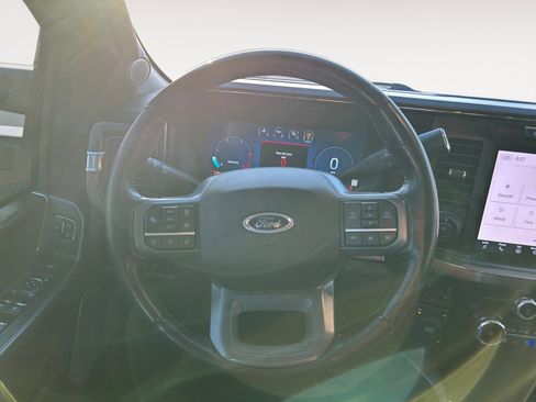 Used 2024 Ford F250 Lariat w/ Lariat Ultimate Package image 11