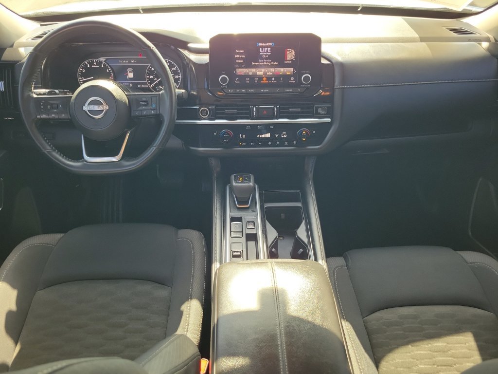 Certified 2023 Nissan Pathfinder SV FWD image 15